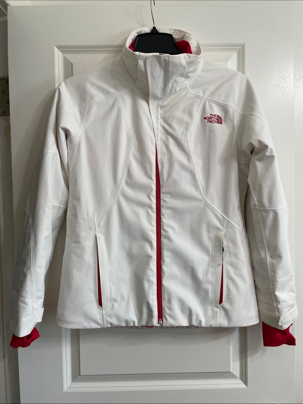 The North Face HyVent RECCO Jacket Women’s Size Medium White/Pink Full Zip